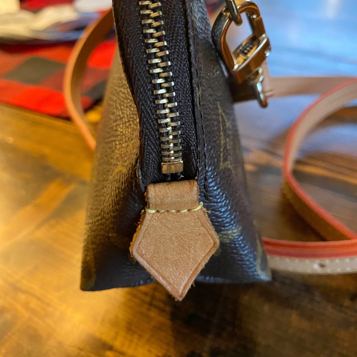 The Junco Crossbody Bag -Orvis bags Monogram