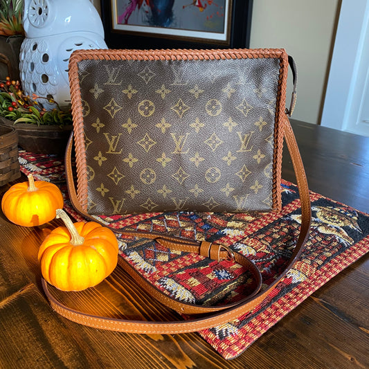 The Swan -Orvis bags Monogram in Whiskey Crossbody