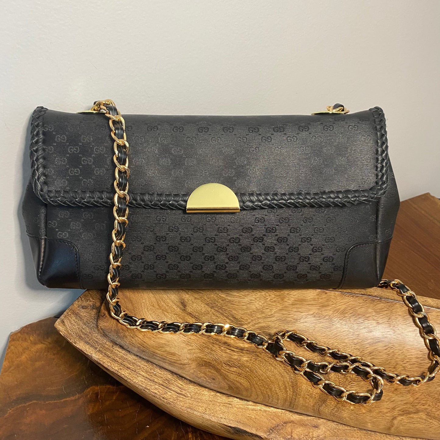 The Crane -Orvis bags Black Micro GG Shoulder/Crossbody Bag
