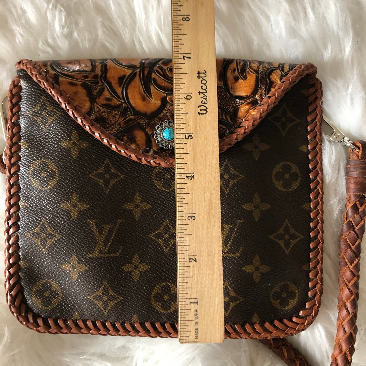 The Falcon with Back Pocket - CaramelOrvis bags Wristlet/Crossbody/Clutch