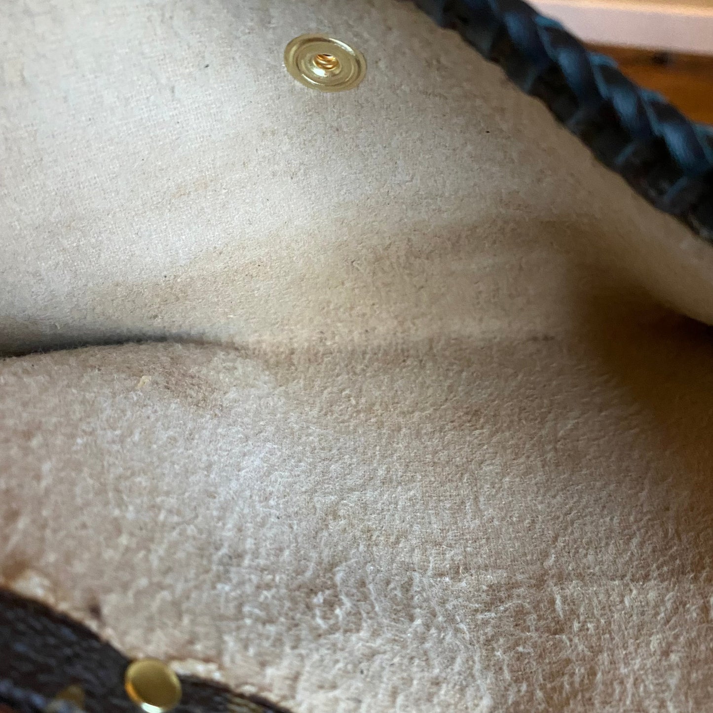 The Junco Crossbody Bag -Orvis bags Monogram in Black
