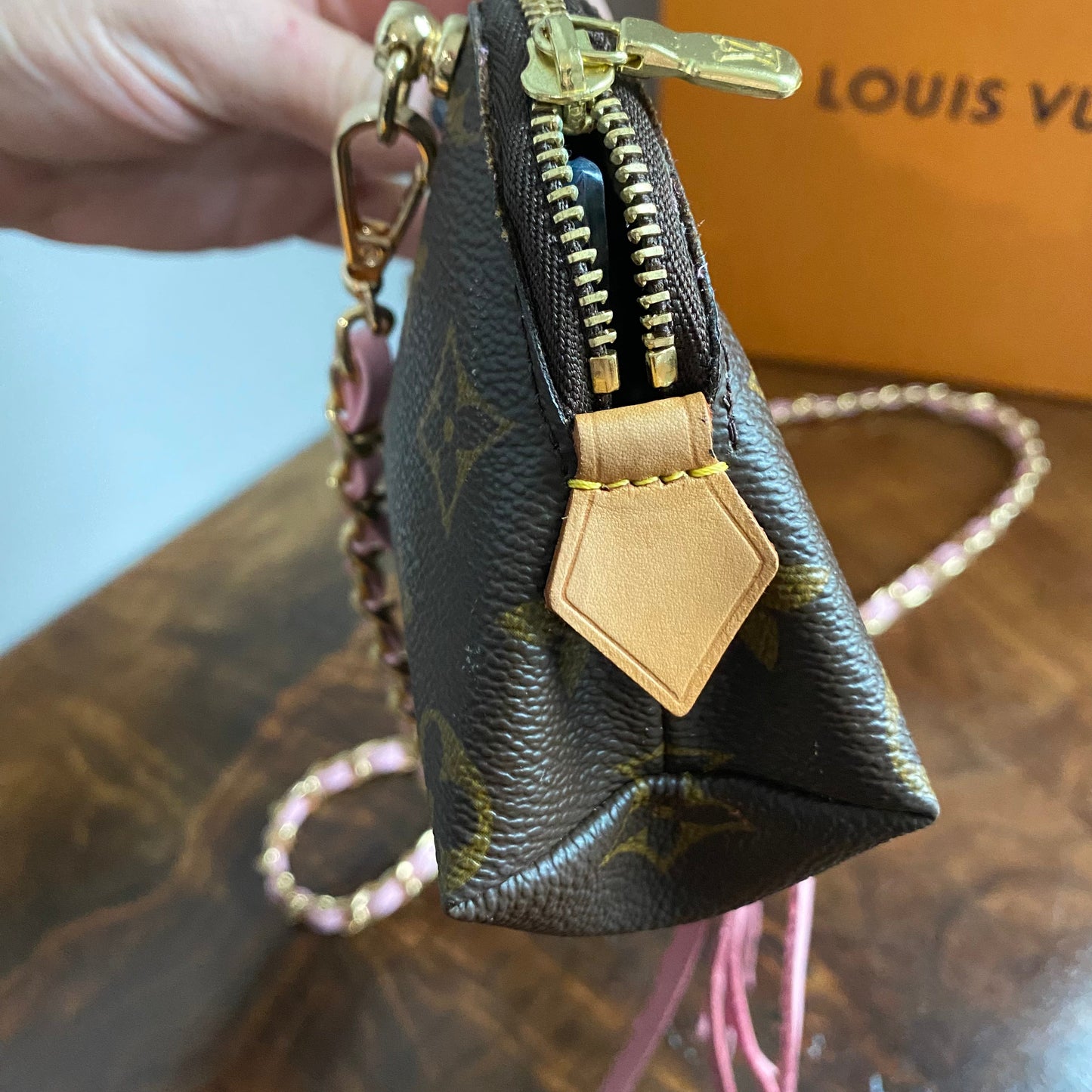 The Junco Crossbody Bag -Orvis bags Monogram in Pink Fringe