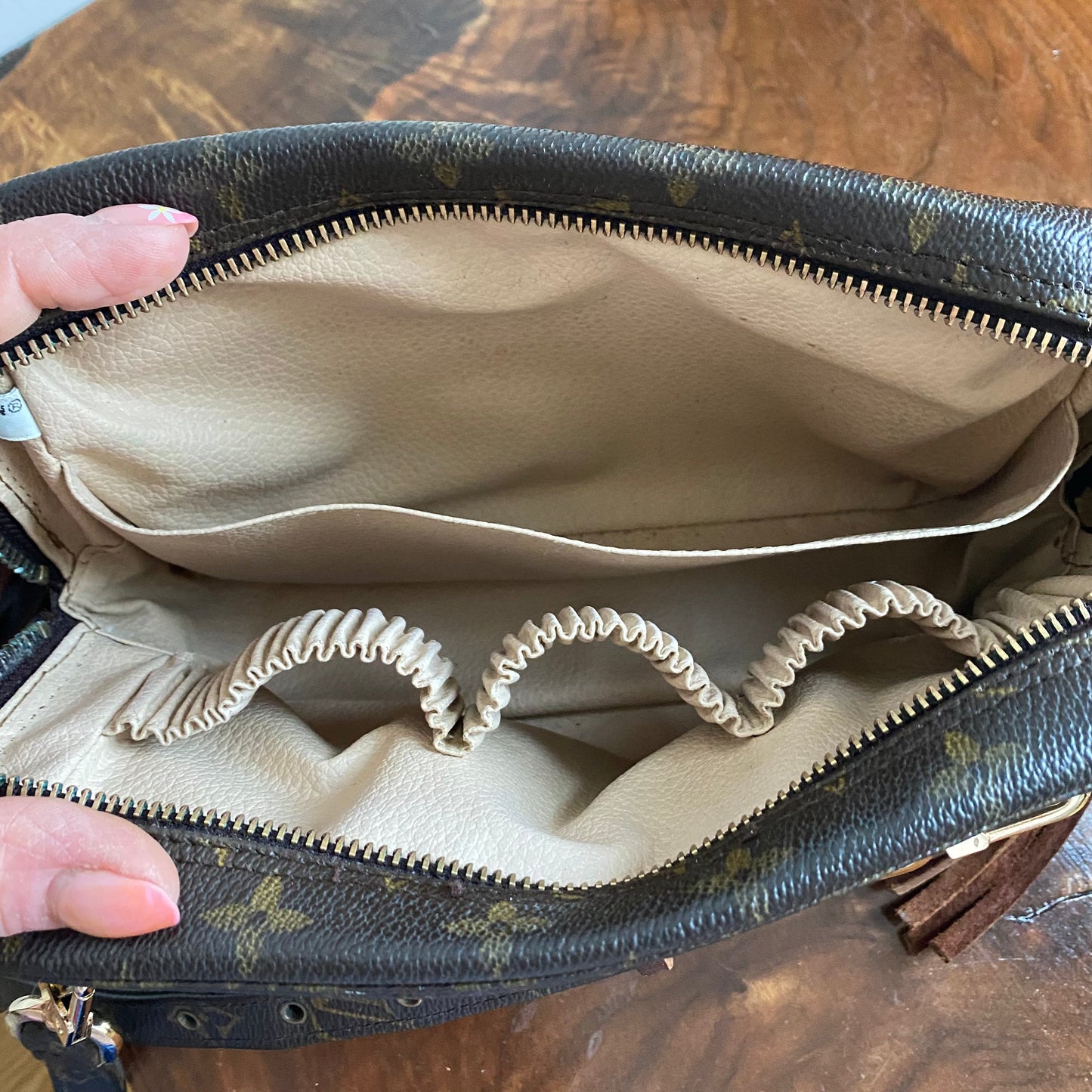 The Junco Crossbody -Orvis bags Monogram in Brown Fringe