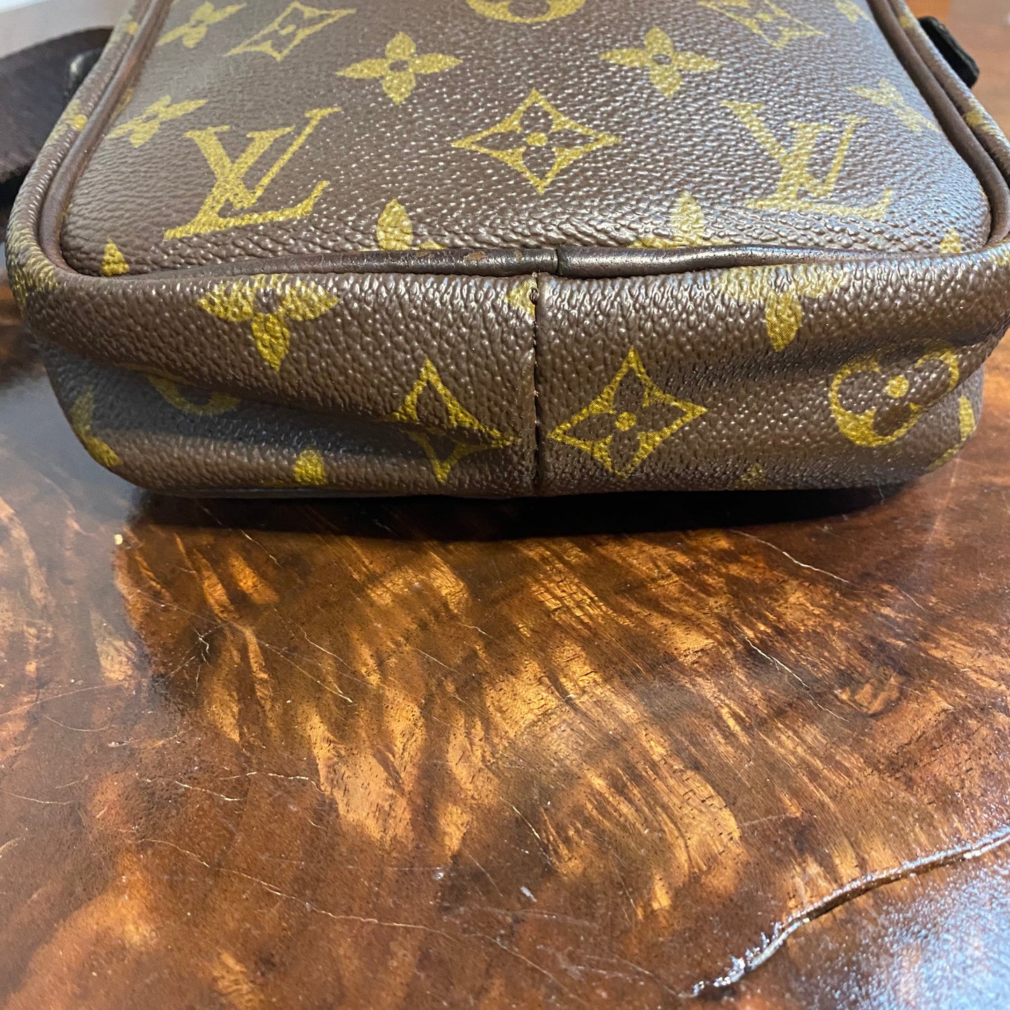 The Junco Crossbody -Orvis bags Monogram in Brown