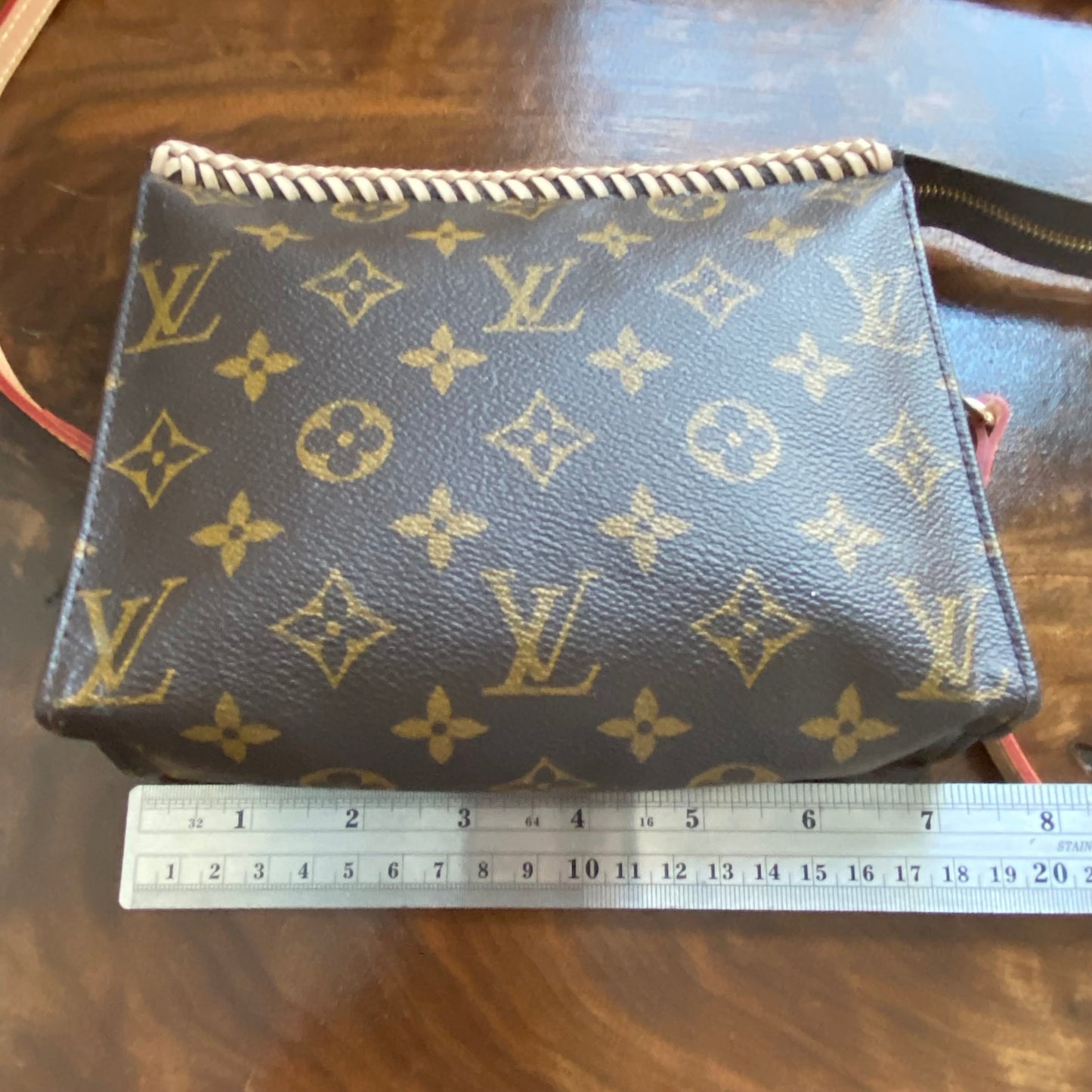 The Cygnet Crossbody -Orvis bags Monogram in Vachetta