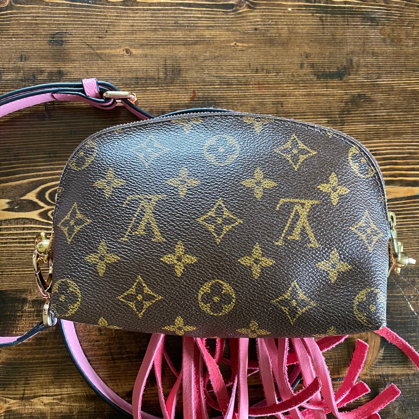 The Junco -Orvis bags Monogram in Pink Flower Crossbody Bag