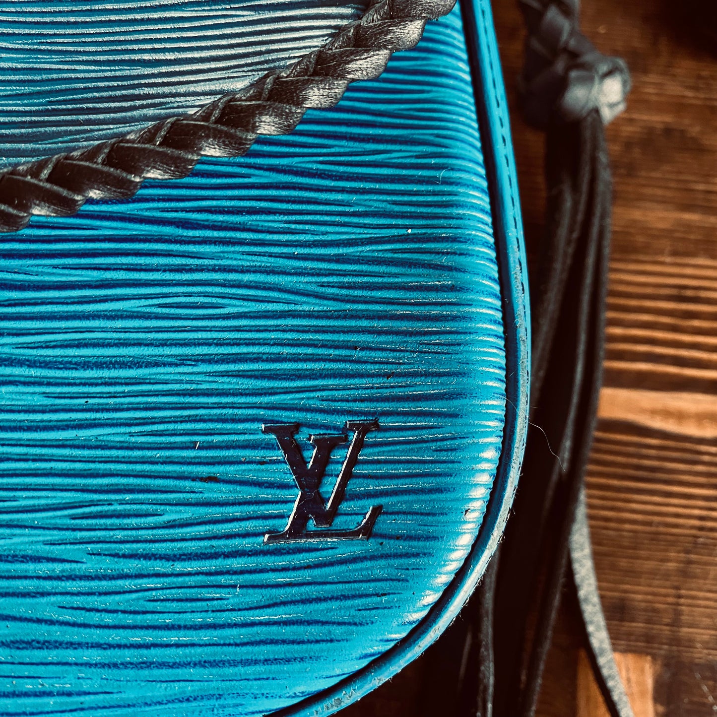 The Swift -Orvis bags Blue Epi Crossbody