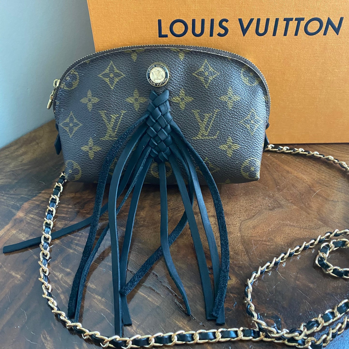 The Junco Crossbody Bag -Orvis bags Monogram in Black Fringe