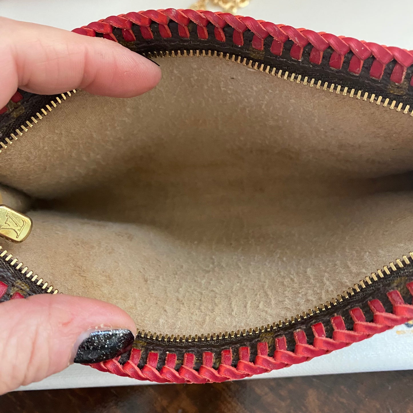 The Junco Crossbody -Orvis bags Monogram in Red