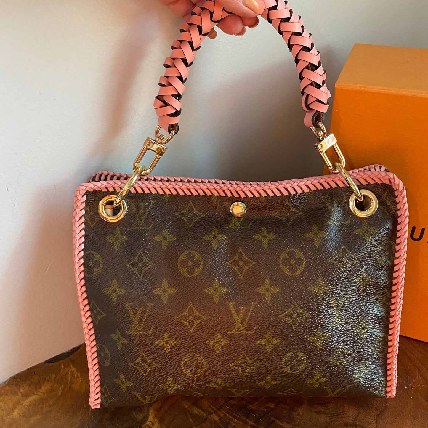 The Swan Crossbody -Orvis bags Monogram in Pale Pink
