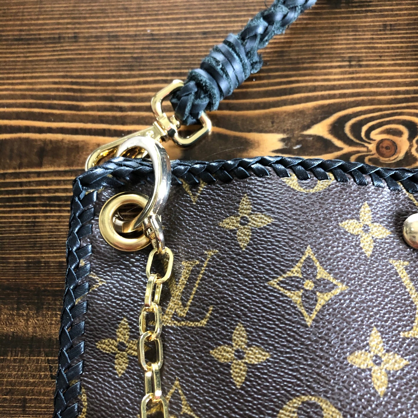 The Nuthatch -Orvis bags Monogram in Black Crossbody (Gold Hardware)