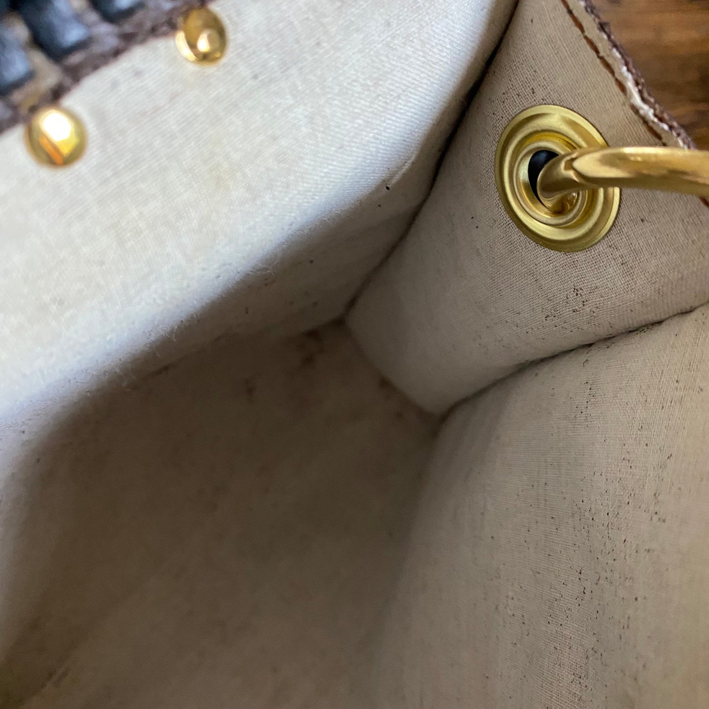 The Swan Messenger -Orvis bags Monogram in Black Crossbody