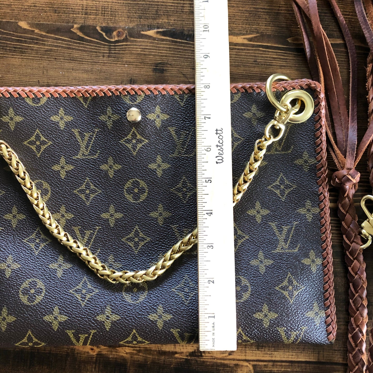 The XL Nuthatch -Orvis bags Monogram in Caramel Crossbody