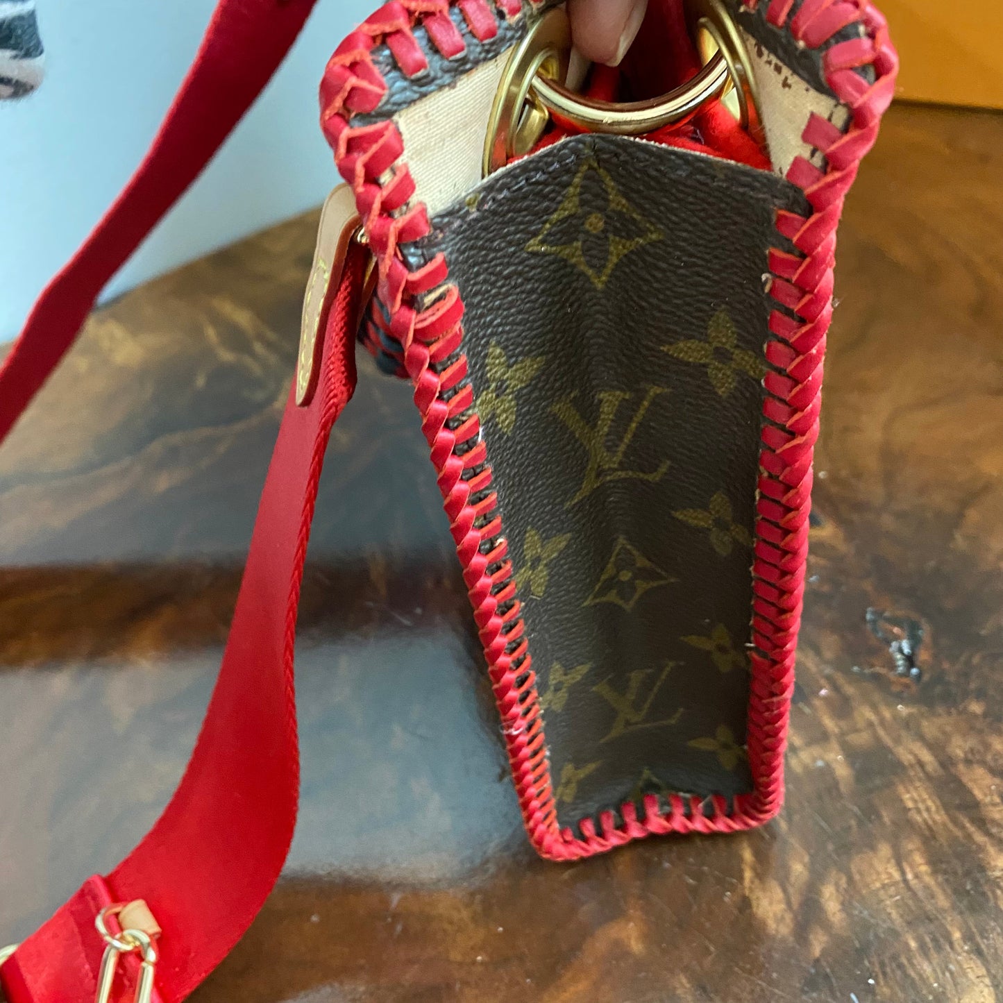 The Swan Crossbody -Orvis bags Monogram in Red