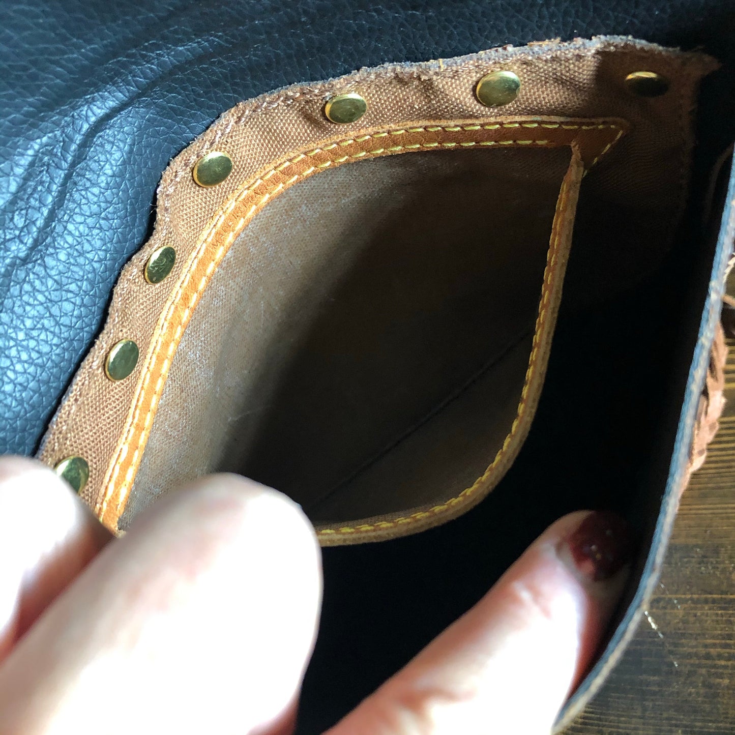 The Flicker - Tan/Chocolate Hair-on-HideOrvis bags Crossbody Bag