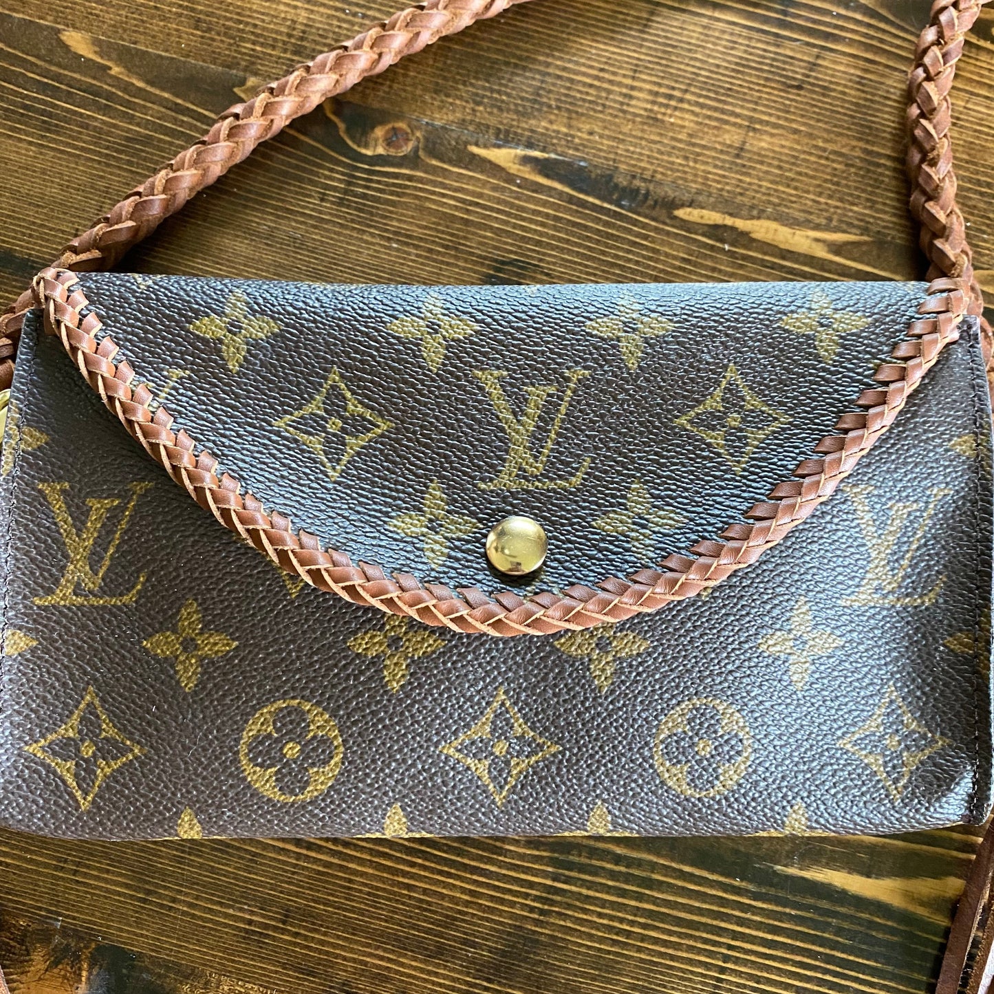 The Junco -Orvis bags Monogram in Whiskey Crossbody Bag