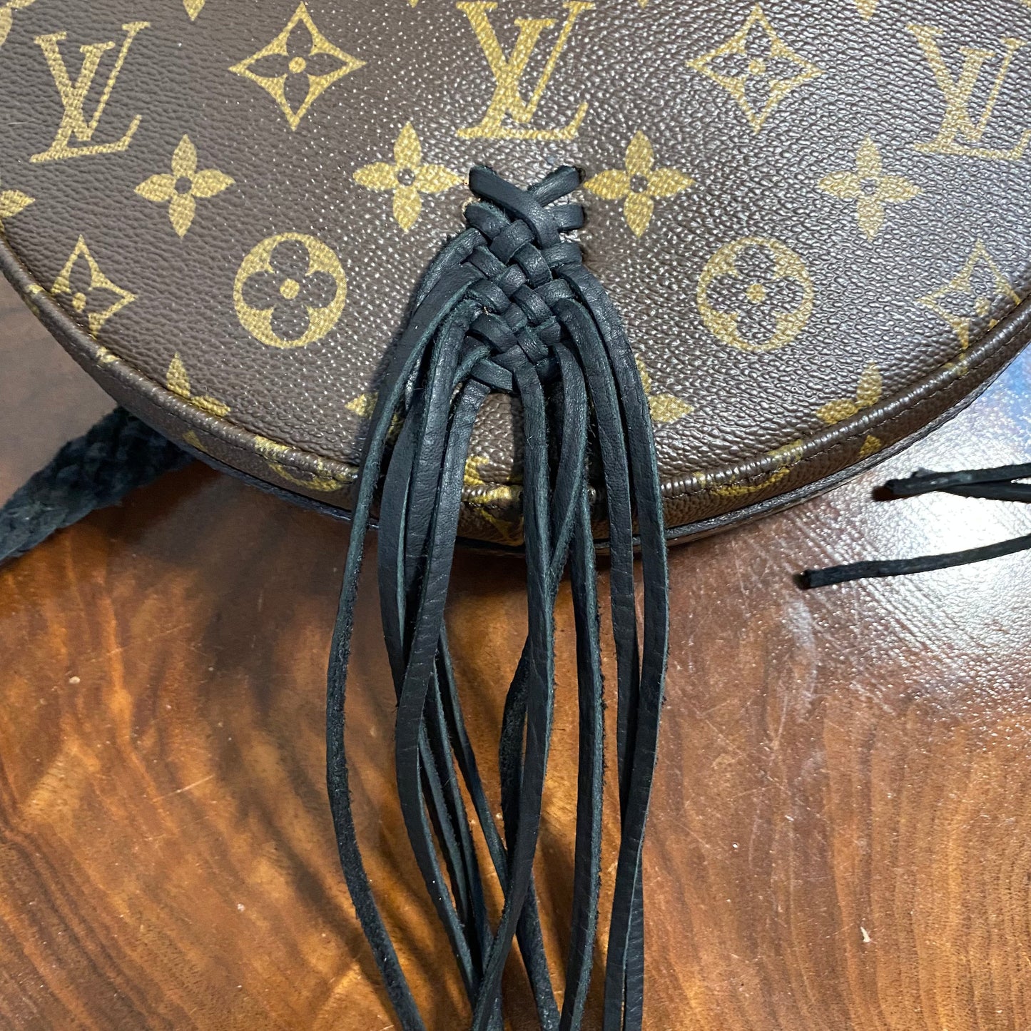 The Dove -Orvis bags Monogram in Black Crossbody