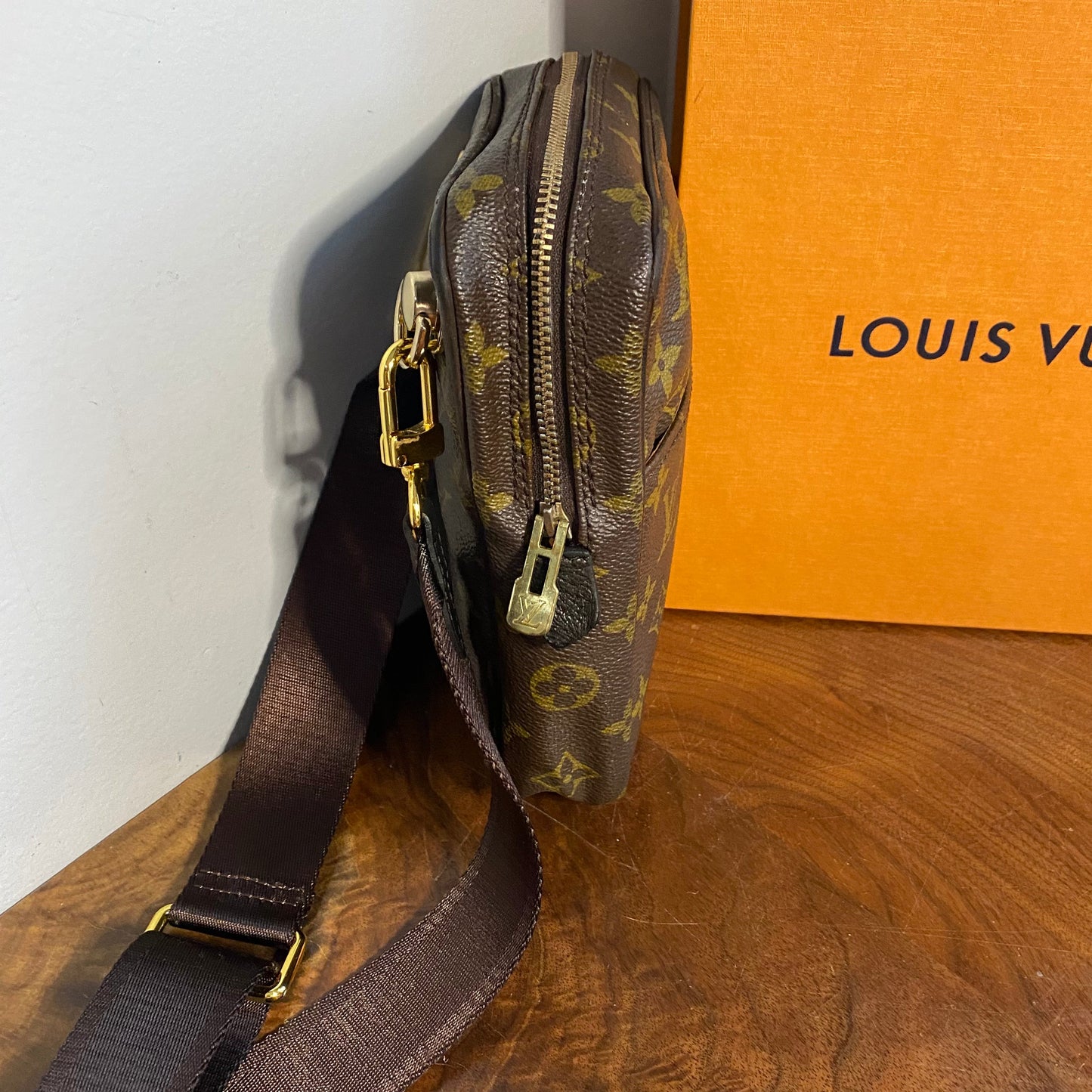 The Junco Crossbody -Orvis bags Monogram in Brown