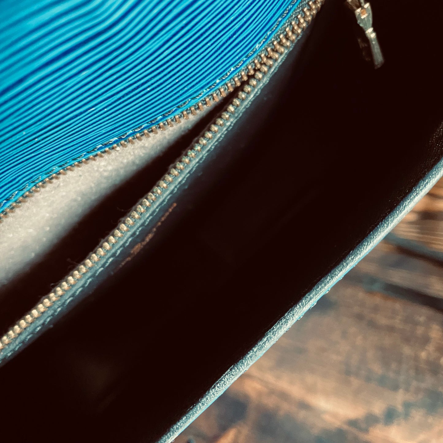 The Swift -Orvis bags Blue Epi Crossbody