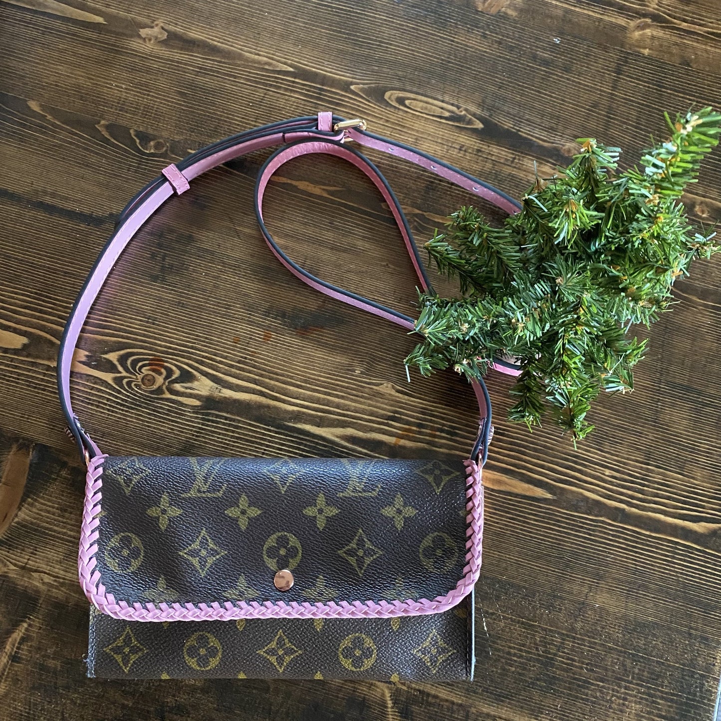 The Junco Crossbody Bag -Orvis bags Monogram in Pink w/Rose Gold Hardware