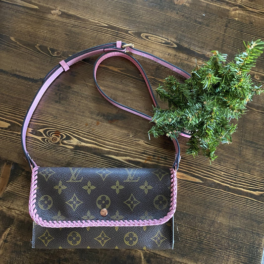 The Junco Crossbody Bag -Orvis bags Monogram in Pink w/Rose Gold Hardware