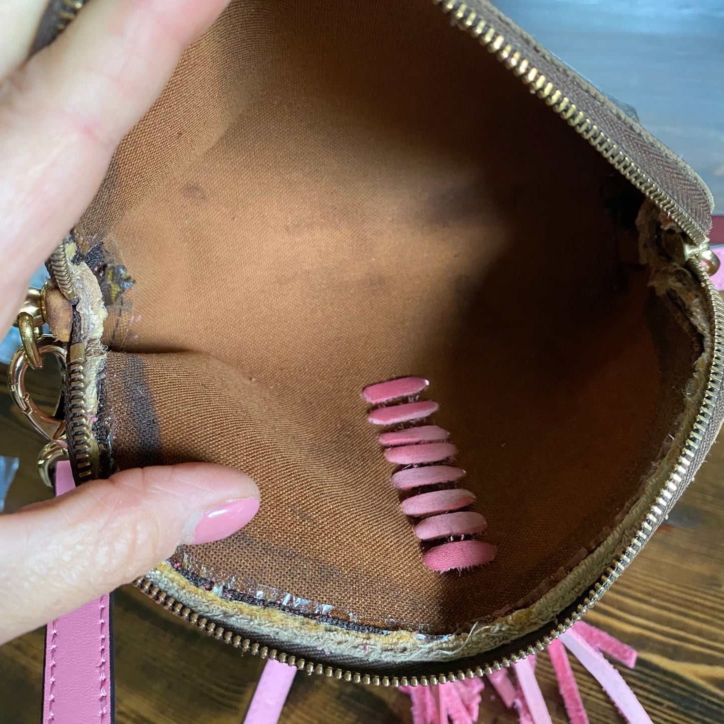 The Junco -Orvis bags Monogram in Pink Crossbody Bag