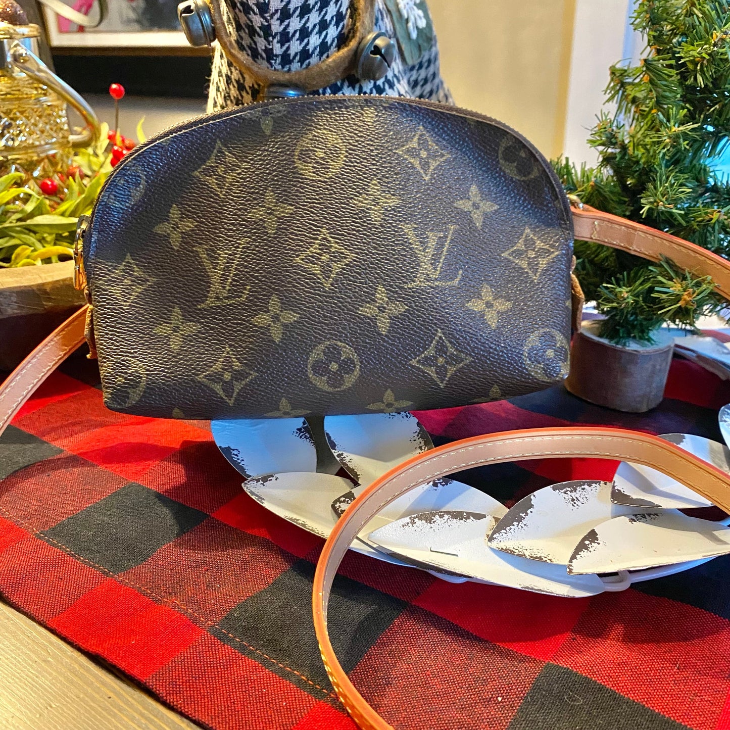 The Junco Crossbody Bag -Orvis bags Monogram