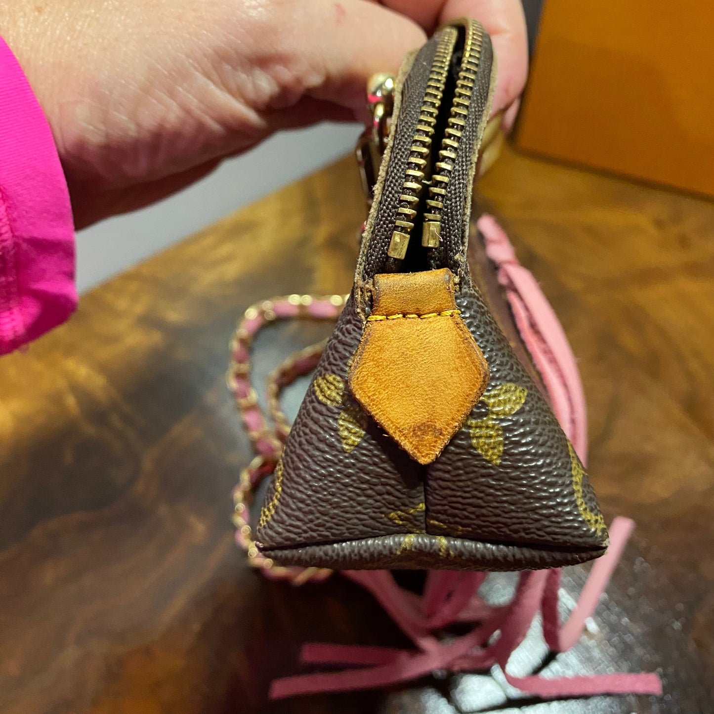 The Junco Crossbody Bag -Orvis bags Monogram in Pink Fringe