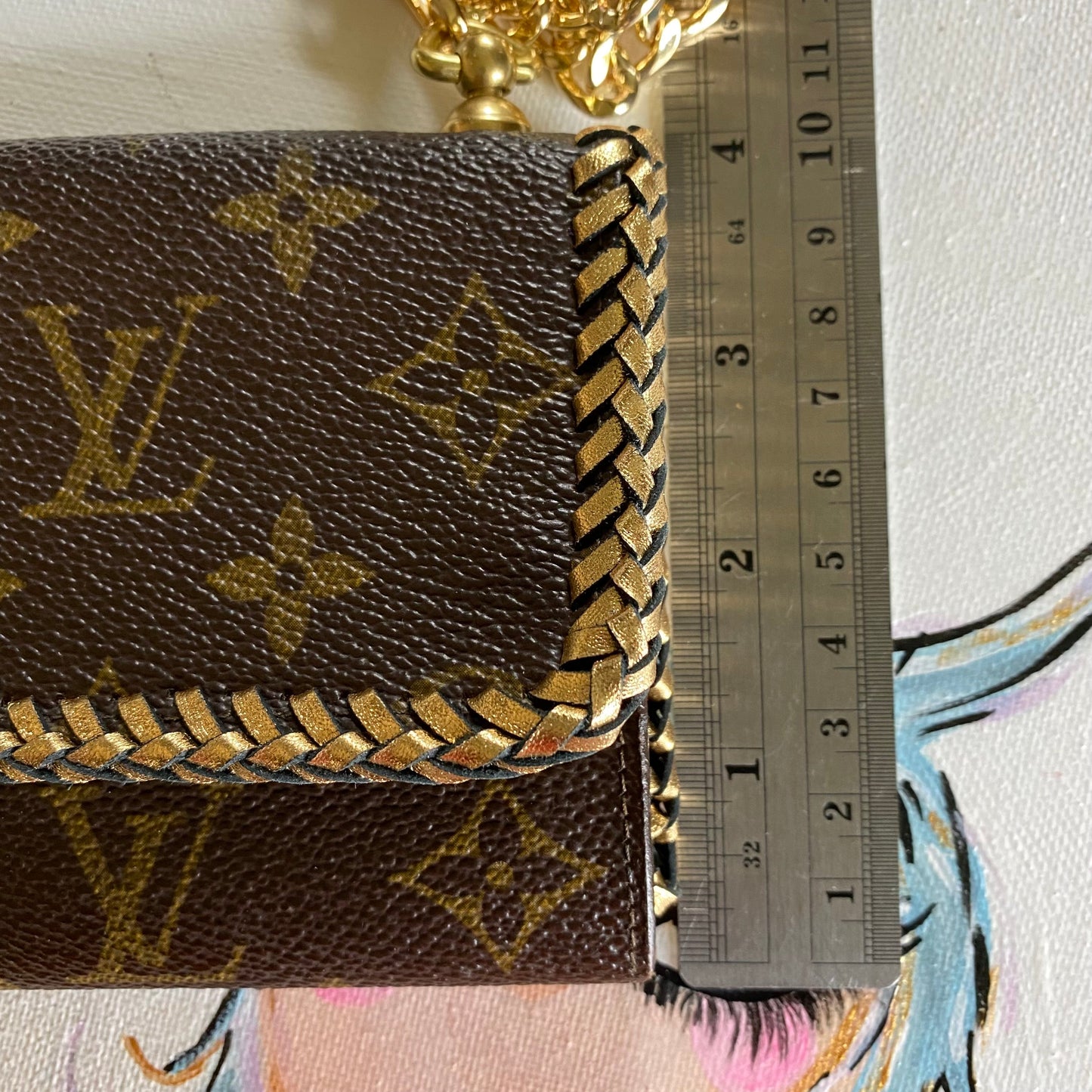 The Junco Wallet Crossbody -Orvis bags Monogram in Gold