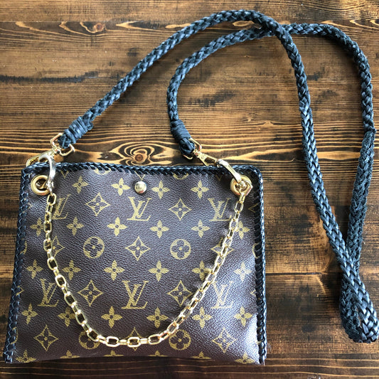 The Nuthatch -Orvis bags Monogram in Black Crossbody (Gold Hardware)