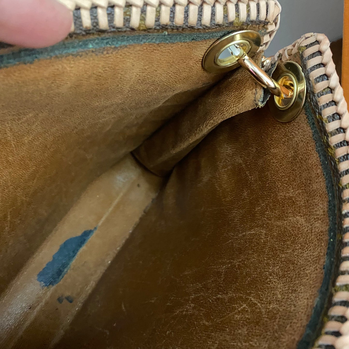 The Swan -Orvis bags Monogram in Vachetta Crossbody