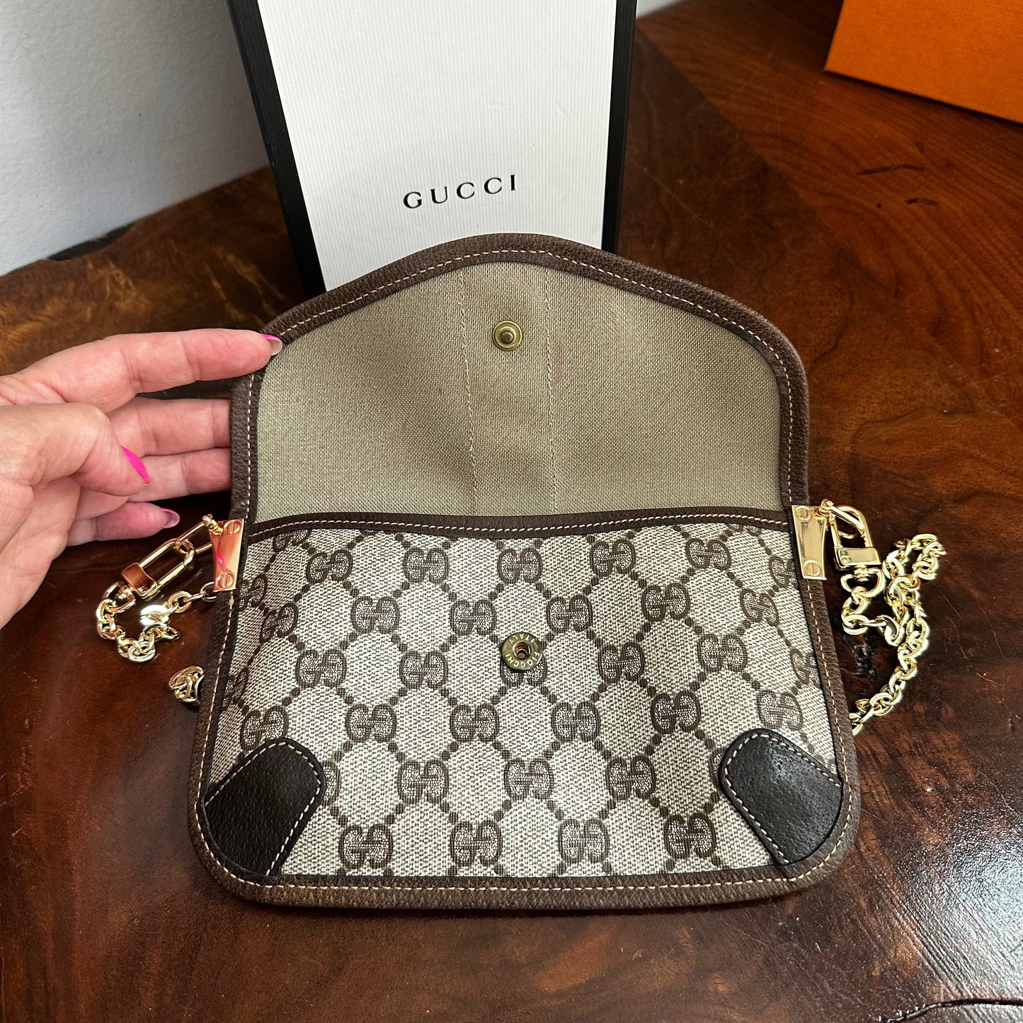The Junco - BrownOrvis bags GG Crossbody