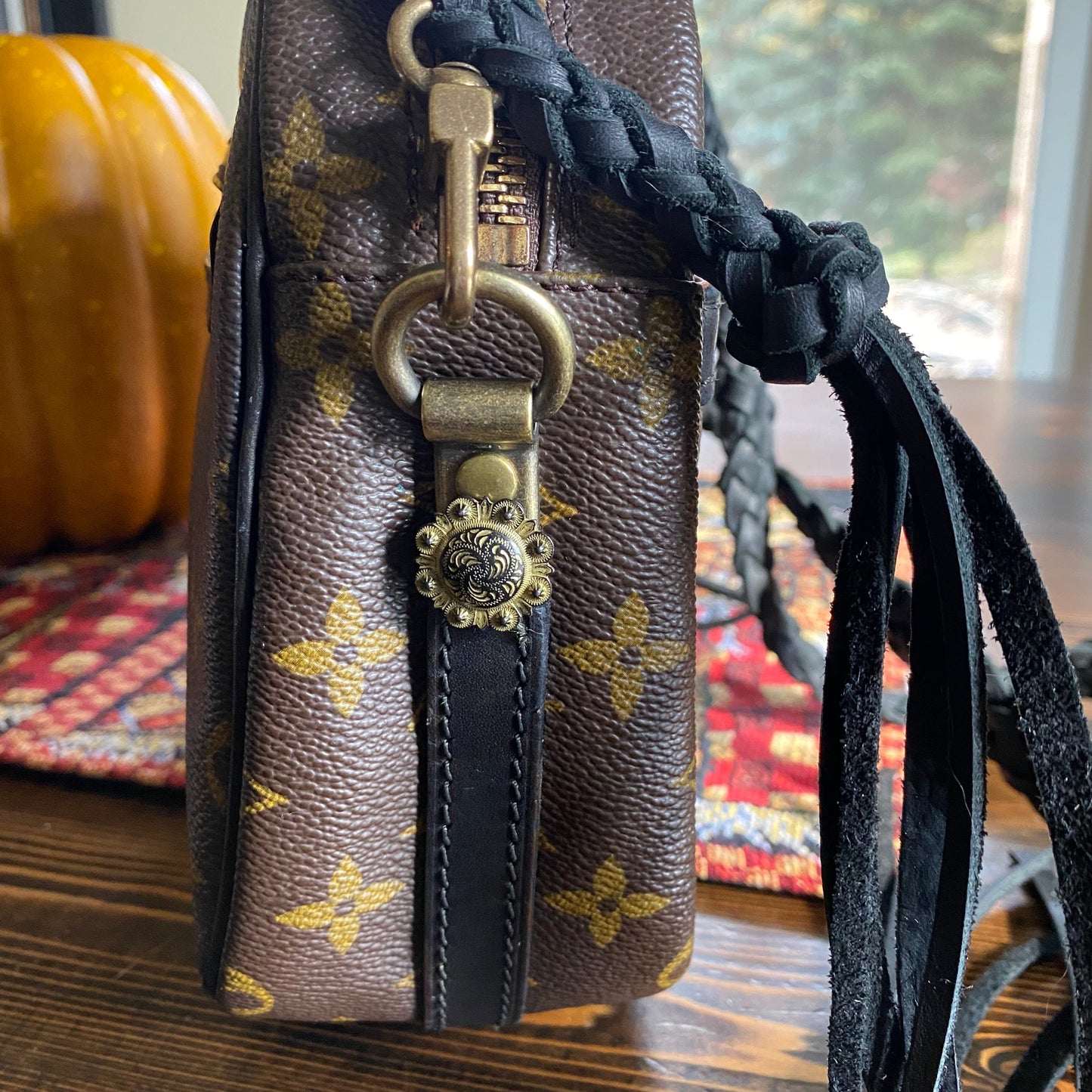 The Cockatiel -Orvis bags Monogram in Black Crossbody