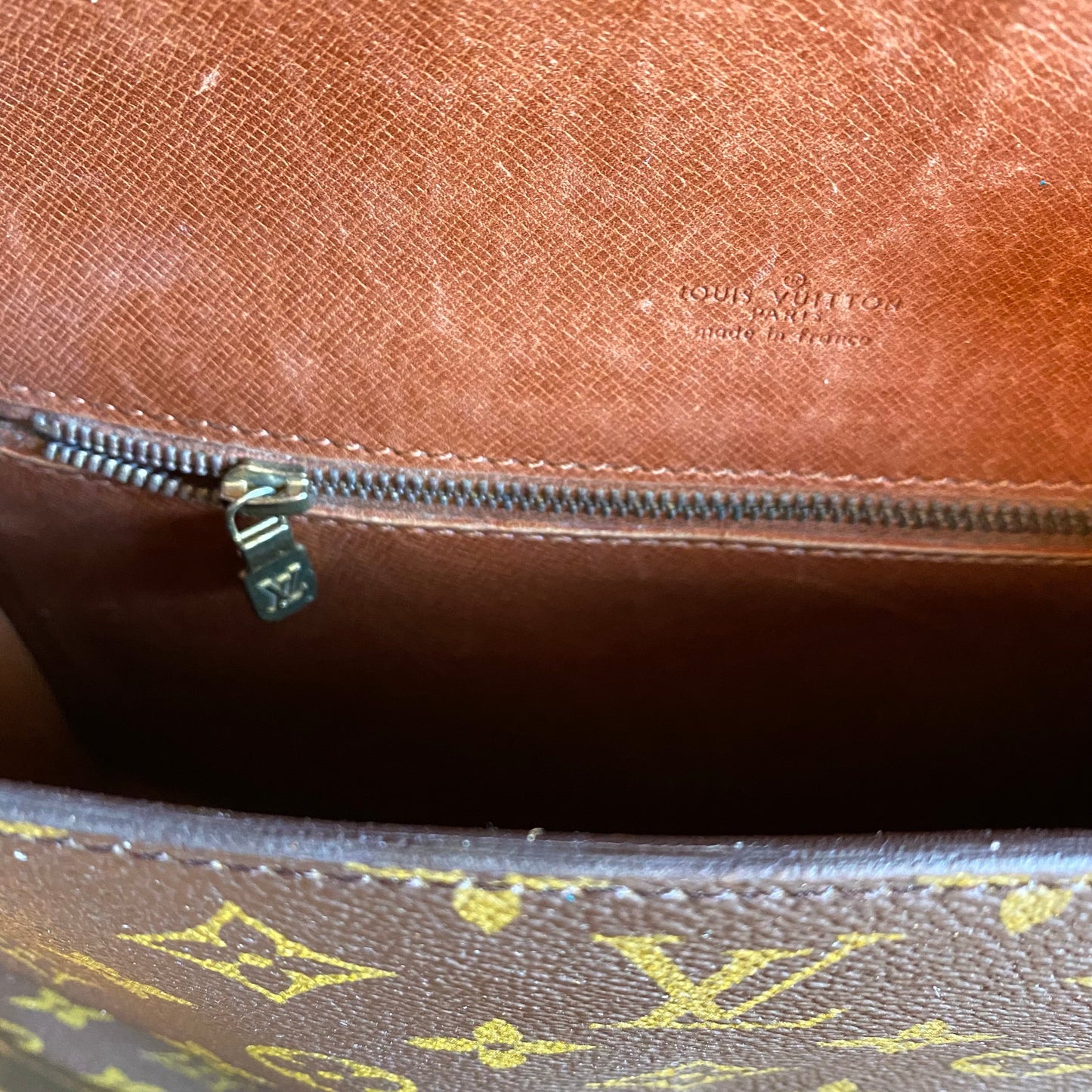 The Swift -Orvis bags Monogram in Tan Crossbody