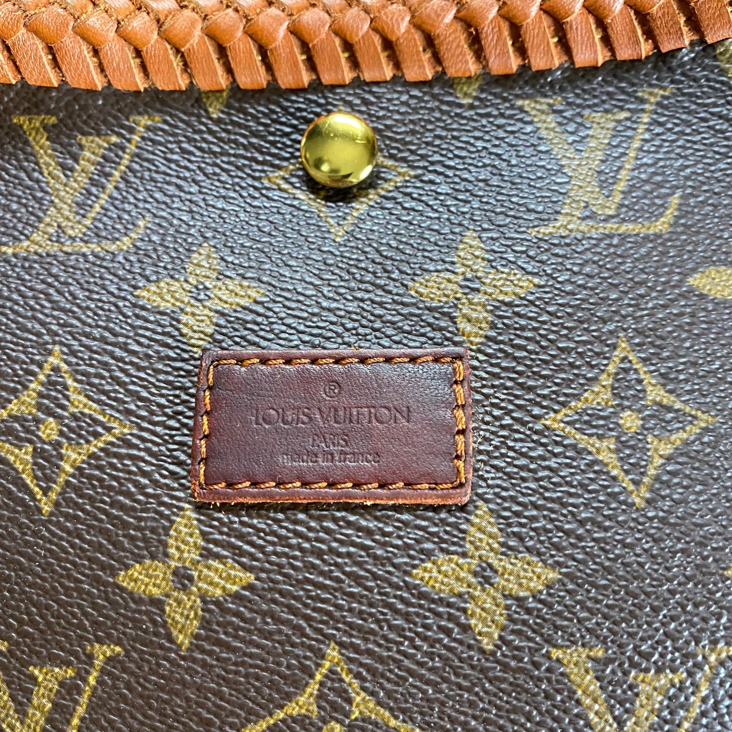 The Grosbeak -Orvis bags Monogram Crossbody in Tan