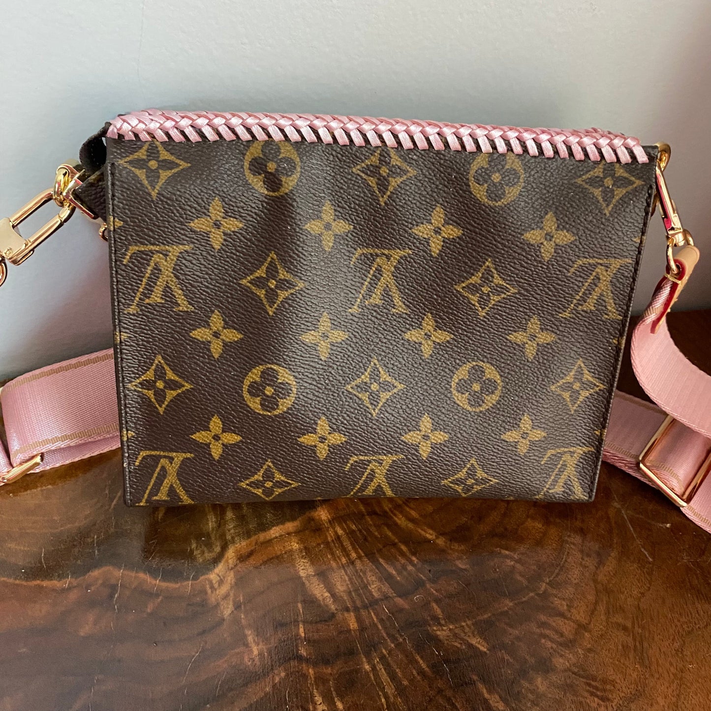 The Cygnet Crossbody -Orvis bags Monogram in Blush Pink