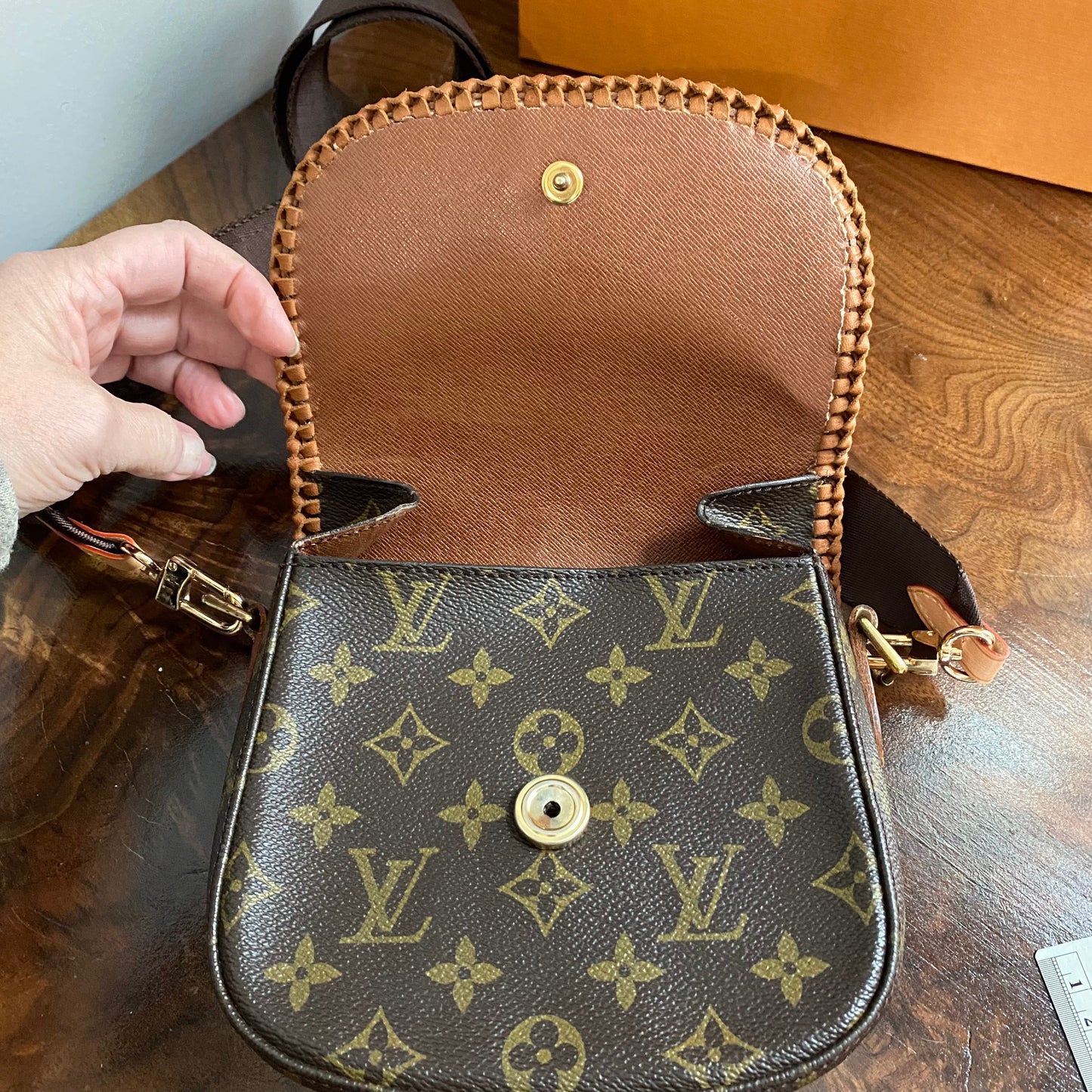 The Swift -Orvis bags Monogram in Tan Crossbody