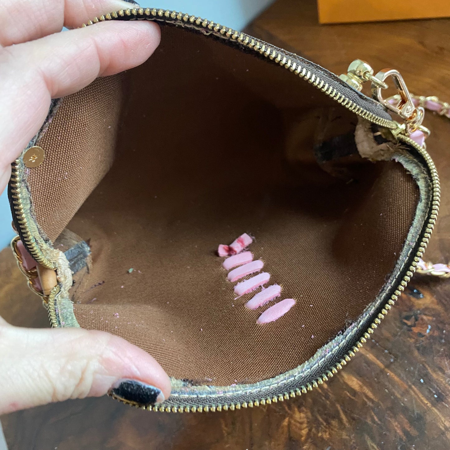 The Junco Crossbody Bag -Orvis bags Monogram in Pink Fringe