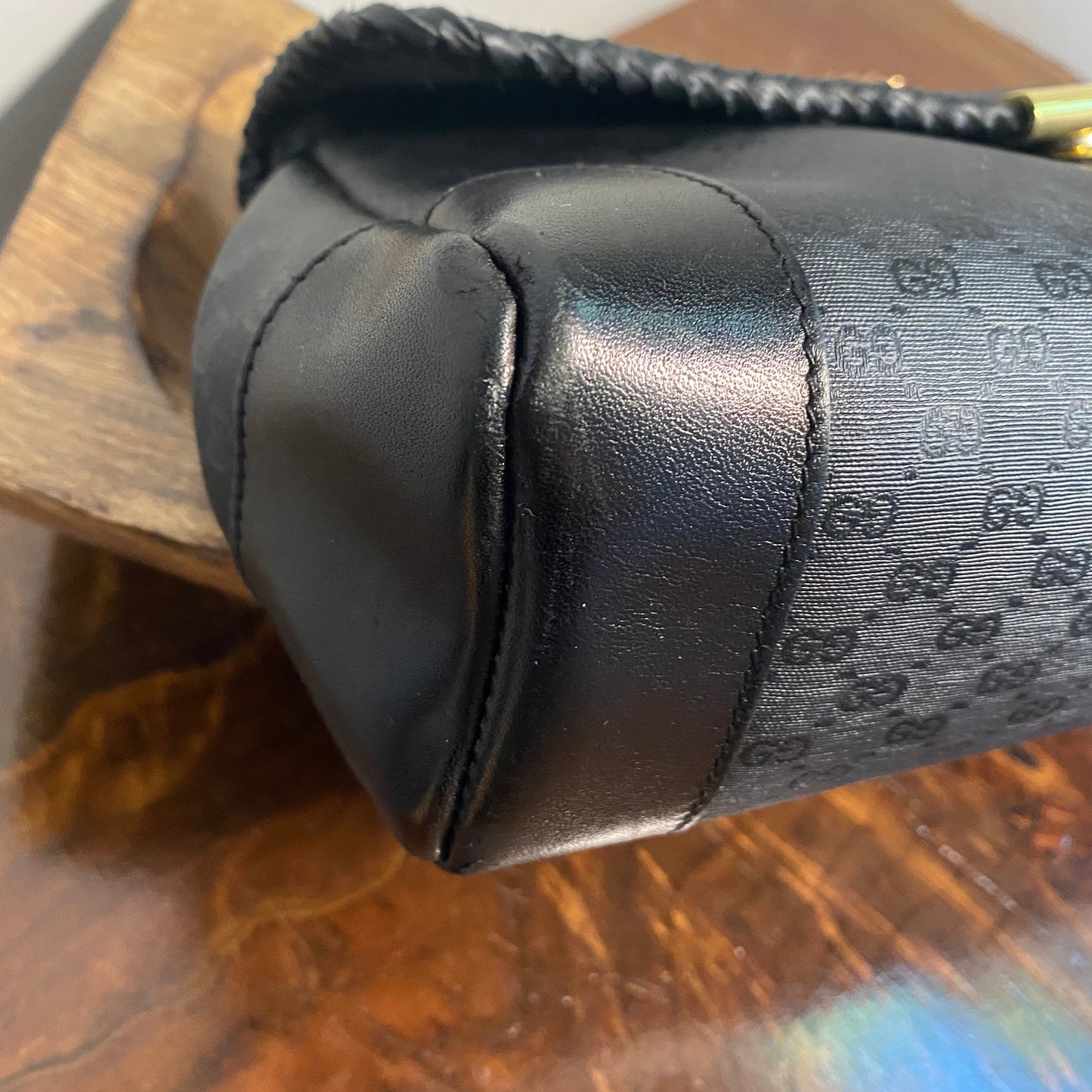 The Crane -Orvis bags Black Micro GG Shoulder/Crossbody Bag