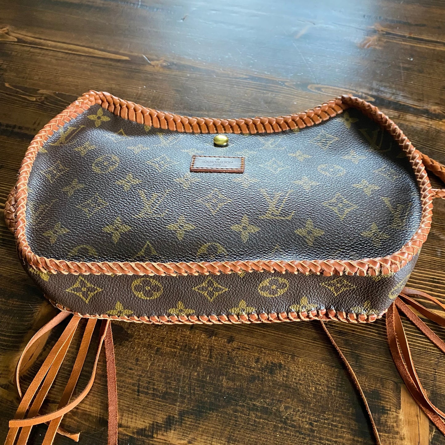 The Grosbeak -Orvis bags Monogram Crossbody in Tan