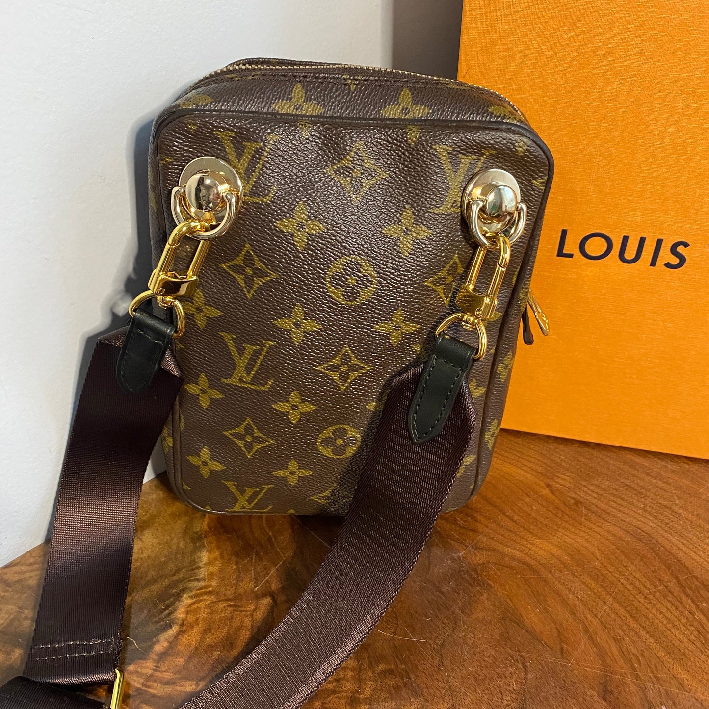 The Junco Crossbody -Orvis bags Monogram in Brown