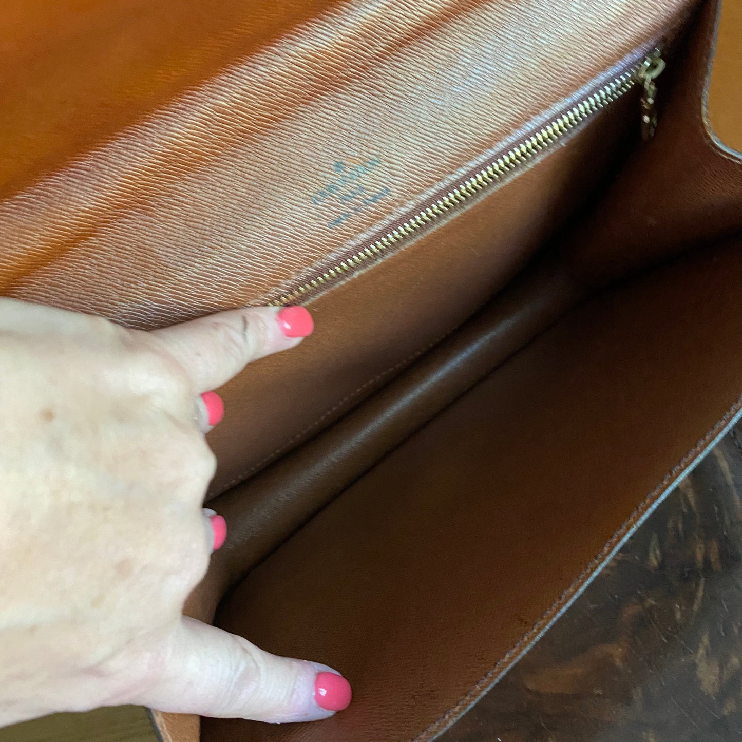 The Kingfisher Crossbody -Orvis bags Monogram in Whiskey