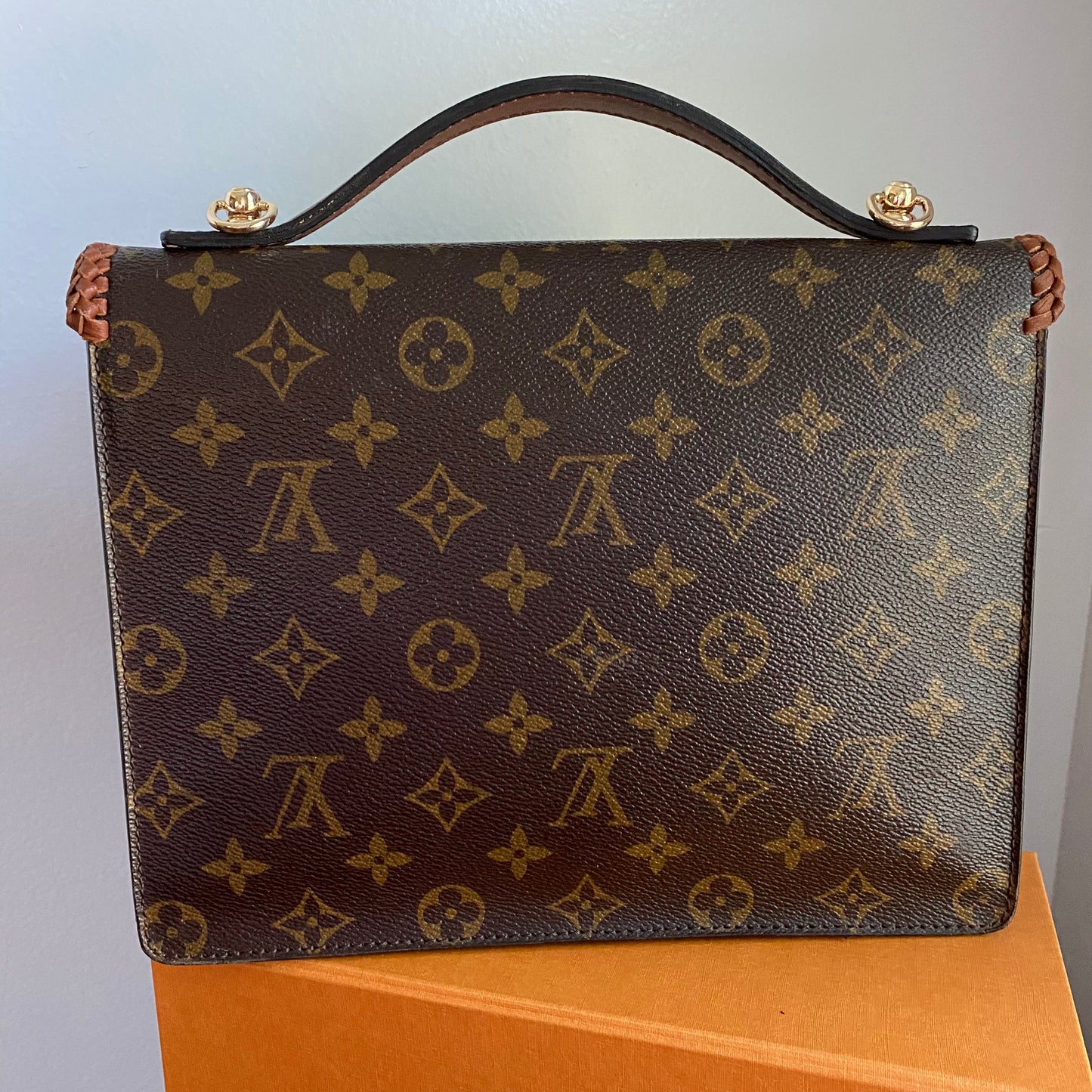 The Kingfisher Crossbody -Orvis bags Monogram in Whiskey