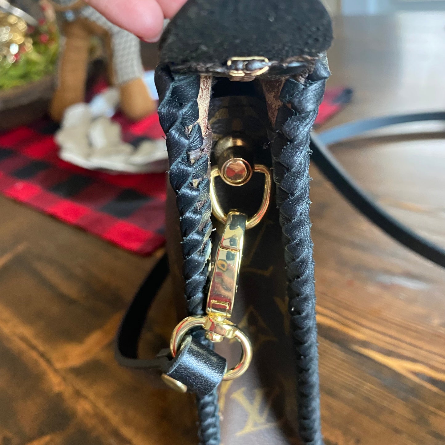 The Swan Crossbody -Orvis bags Monogram in Black