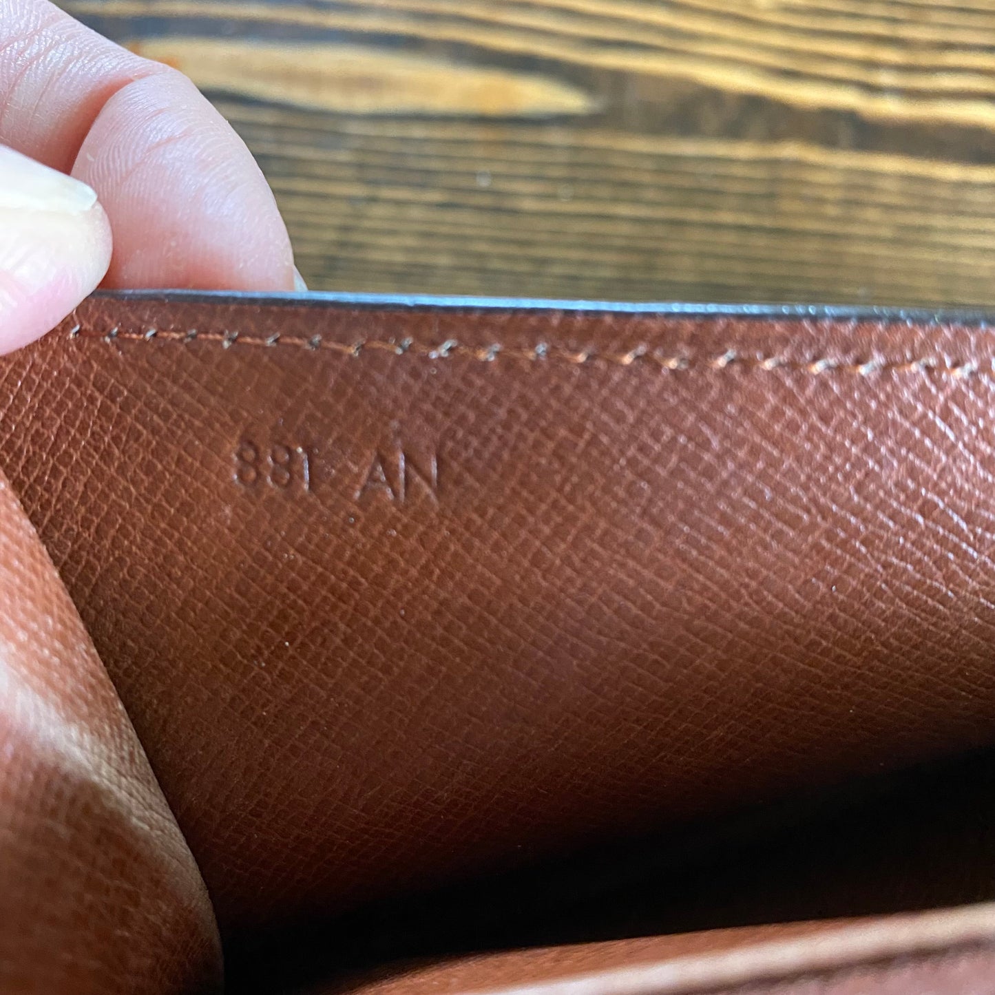 The Junco Wallet Crossbody -Orvis bags Monogram in Gold