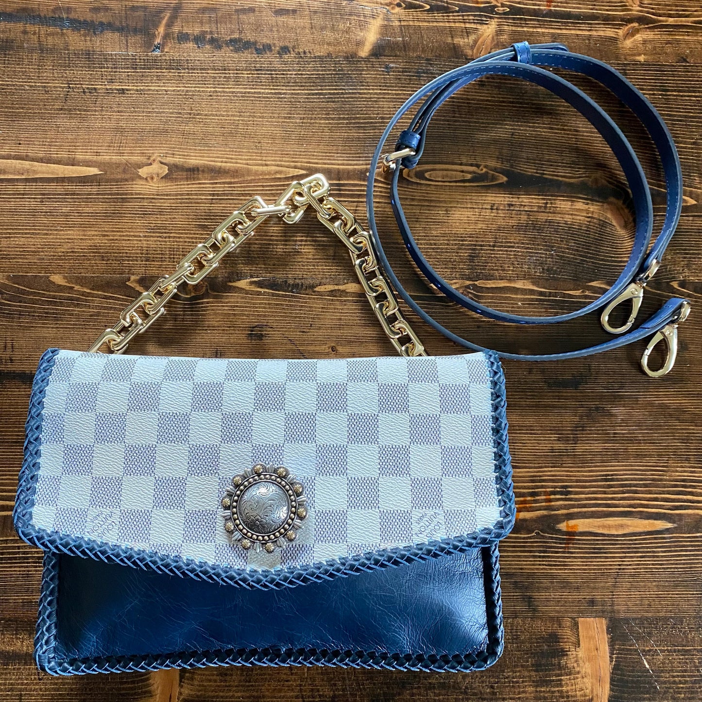The Robin - Damier and BlueOrvis bags Crossbody Bag with Shorty Chain