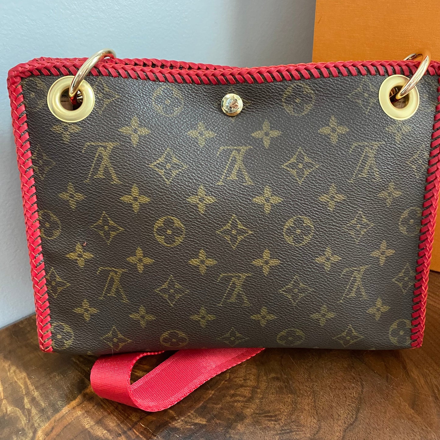 The Swan Crossbody -Orvis bags Monogram in Red