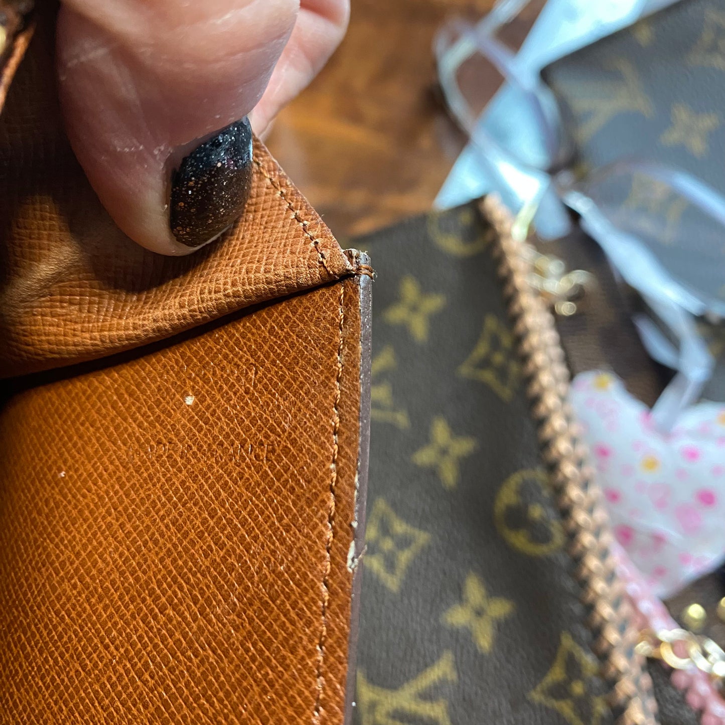 The Junco Wallet Crossbody -Orvis bags Monogram with Heart Chain