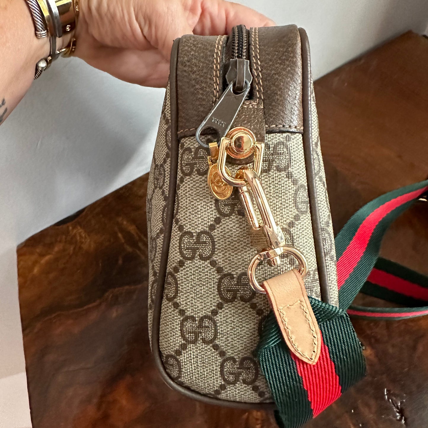 The Junco - BrownOrvis bags GG Crossbody