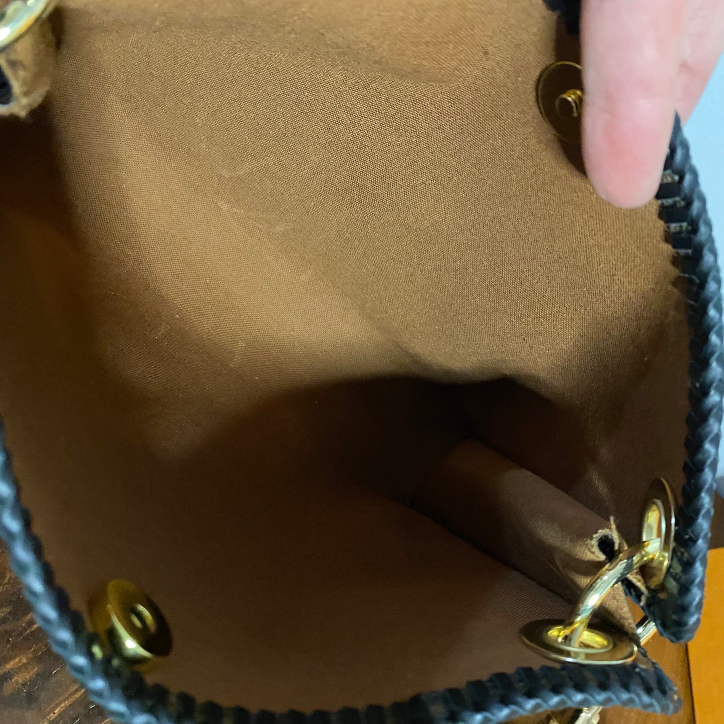The Swan -Orvis bags Monogram in Black Crossbody